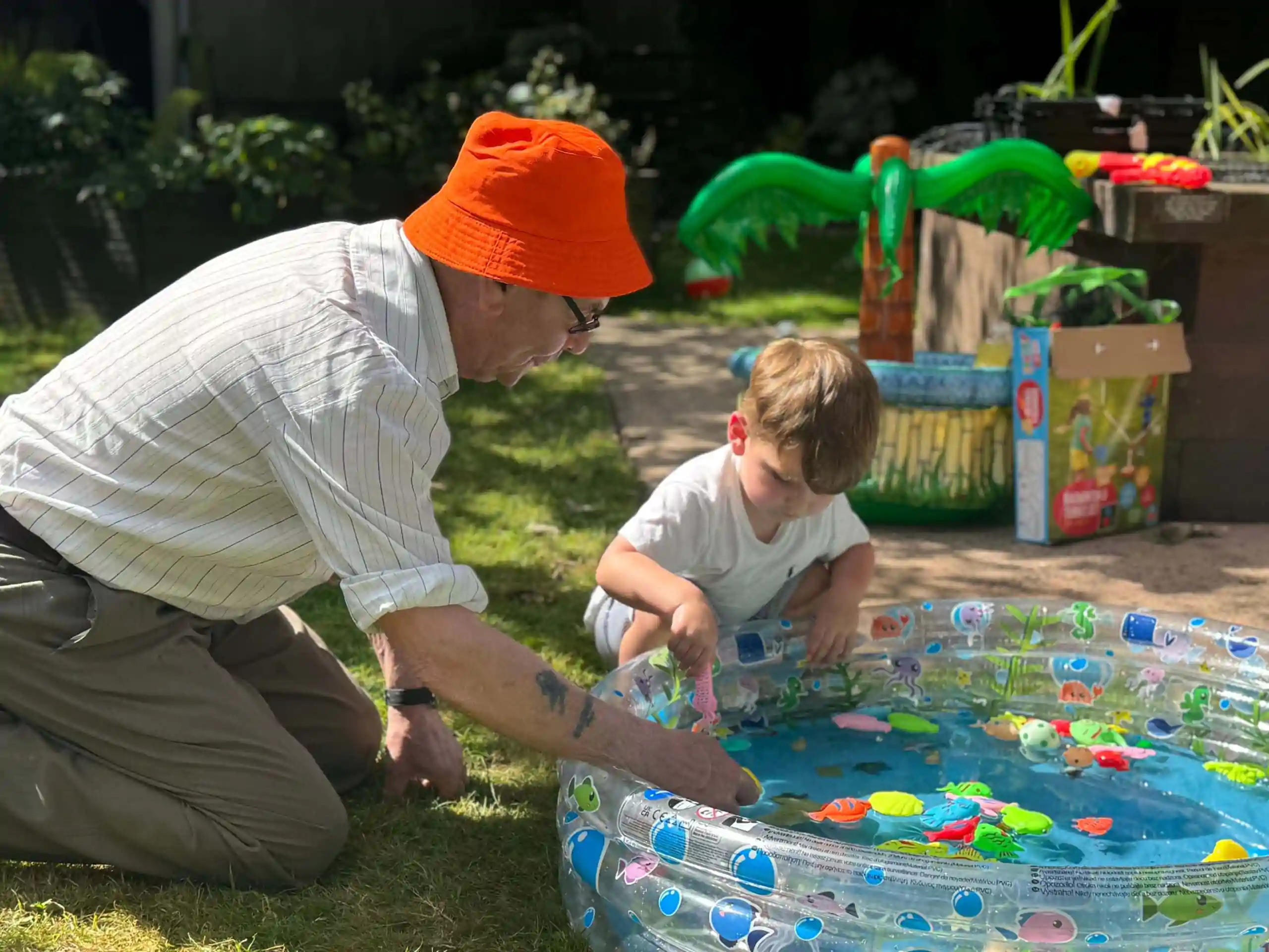 Glow Baby visits to the homes for a parent and child play group